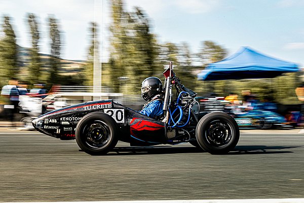 Formula Student: Η Yamaha υποστηρικτής των ομάδων του Πολυτεχνείου Κρήτης και του Ελληνικού Μεσογειακού Πανεπιστημίου