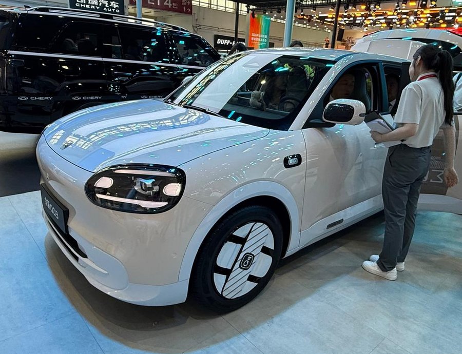 Chery QQ3: Πότε θα καταφτάσει στην Ελλάδα το ηλεκτρικό hatchback με τα 420 km αυτονομίας