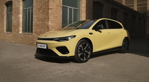 Leapmotor B05: Ντεμπούτο στην Ευρώπη για το ηλεκτρικό hatchback - Πότε έρχεται στην Ελλάδα (photos)