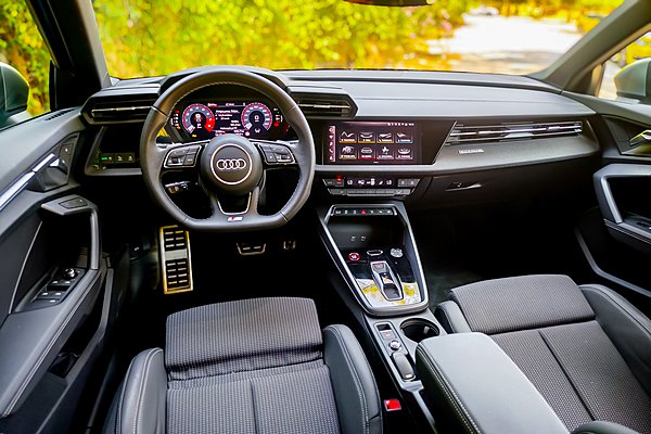 Ο ιδανικός εξοπλισμός για πιο εύκολη συμβίωση με το αυτοκίνητο μας