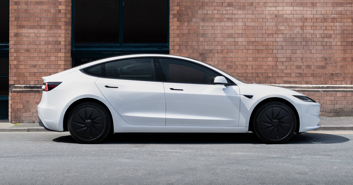 Και όμως τα Tesla «διαβάζουν» δισκέτες 3,5 ιντσών