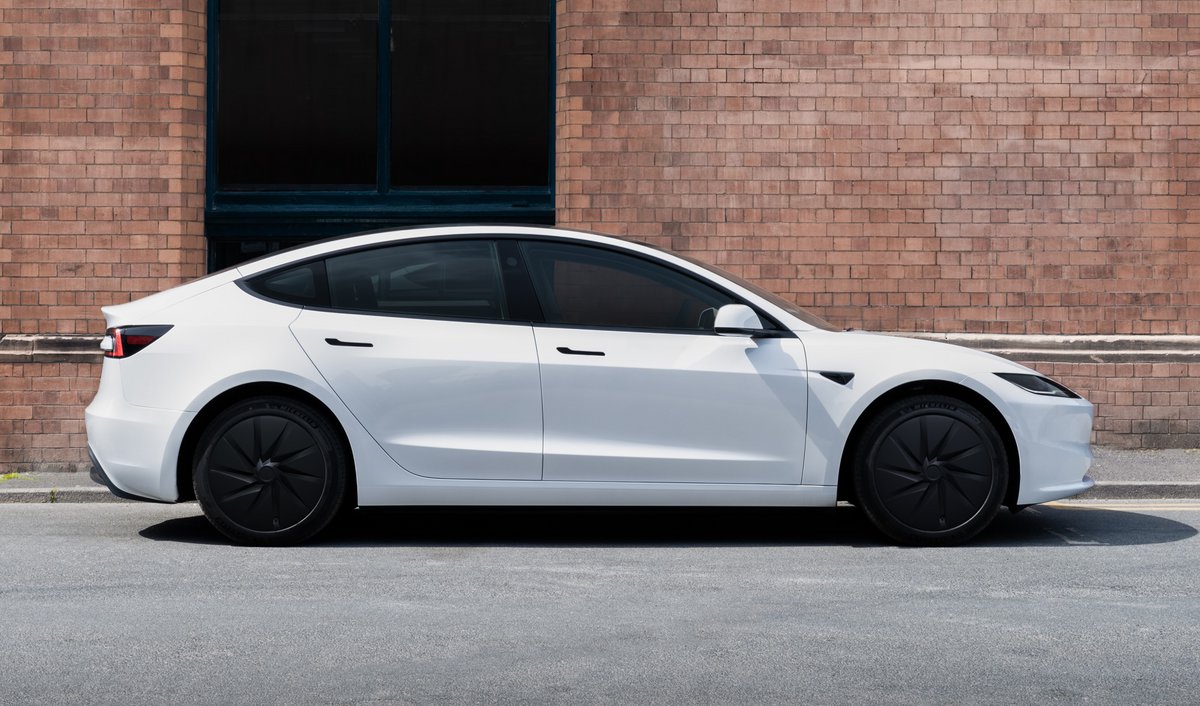 Και όμως τα Tesla «διαβάζουν» δισκέτες 3,5 ιντσών