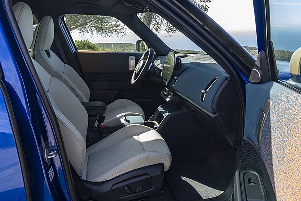 Ταξινομήσεις Μαρτίου: Το κορυφαίο σε πωλήσεις ηλεκτρικό αυτοκίνητο στην Ελλάδα (τιμές)