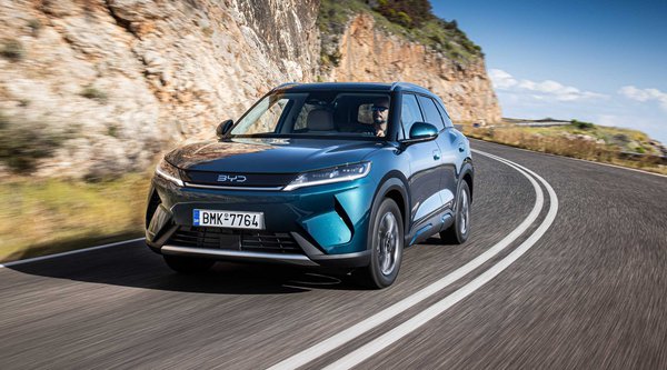 Δοκιμάζουμε στην Ελλάδα το νέο, υβριδικό BYD ATTO 2 DM-i Boost 212 PS