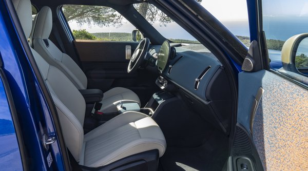 Ταξινομήσεις Μαρτίου: Το κορυφαίο σε πωλήσεις ηλεκτρικό αυτοκίνητο στην Ελλάδα (τιμές)