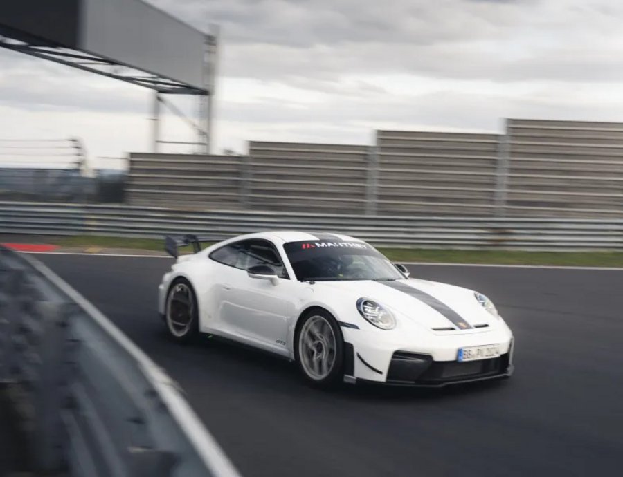 «Σπάει» τα χρονόμετρα η νέα Porsche 911 GT3 Manthey - Πόσο ταχύτερη ήταν από την προηγούμενη (video)