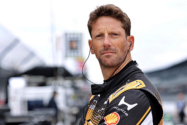 O Grosjean χτύπησε πουλί με 370 km/h και η PETA του στέλνει «δώρο» vegan κοτόπουλο (video)