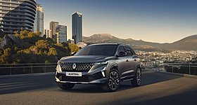 Το Renault Austral «πρωταγωνιστεί» μπροστά στον τηλεοπτικό φακό