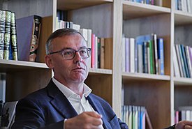 Συνέντευξη με τον Alain Favey: Ο CEO της Peugeot ήρθε στην Ελλάδα και μας μίλησε για όλα!