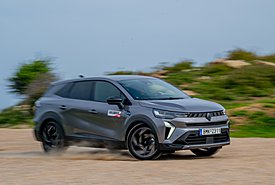 Renault Symbioz E-Tech 160: Δοκιμάζουμε το σοφιστικέ, αποδοτικό και πρακτικό SUV