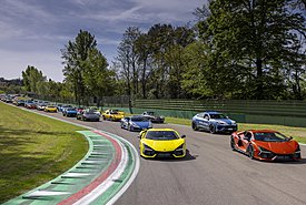 Η Lamborghini γιορτάζει τα 63α της γενέθλια: Διαφορετική φιλοσοφία με επίκεντρο τον V12
