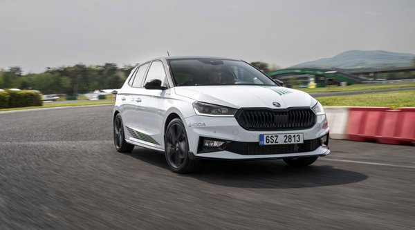 Skoda: Γιορτάζει 125 χρόνια στους αγώνες με την πιο γρήγορη Fabia στην ιστορία (photos)