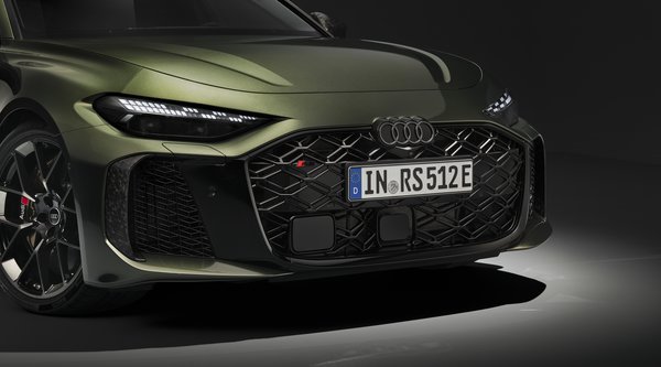 To Audi RS 6 επιστρέφει - Έτσι θα μοιάζει ο «πύραυλος» των 720 PS (photos)