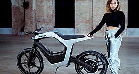 Novus One: Το ηλεκτρικό full carbon 125άρι που δημιουργεί τη δική του κατηγορία