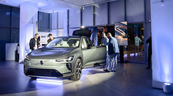 Το Volvo EX60 παρουσιάστηκε επίσημα στην Ελλάδα - Πότε μπαίνει στις εκθέσεις