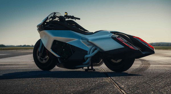 BMW Motorrad Vision K18: Η concept μοτοσυκλέτα που διευρύνει τα όρια σχεδιασμού και απόδοσης (photos)