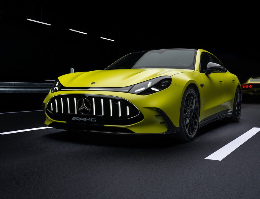 Η τετράθυρη Mercedes-AMG GT εγκαταλείπει τον V8 και έρχεται με έως 1.169 PS