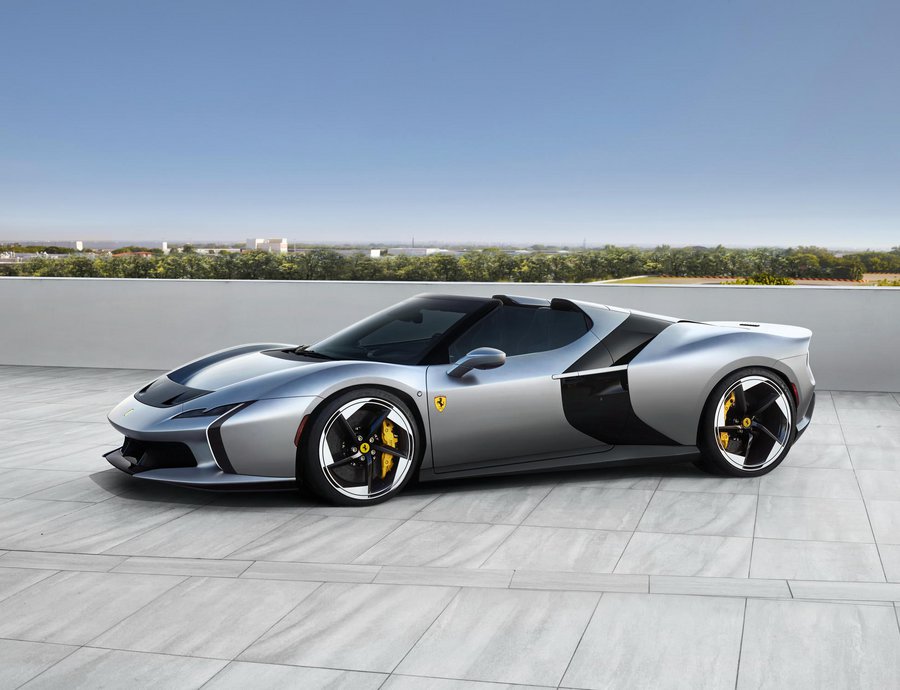 Ferrari Luce: Δείτε LIVE την παρουσίαση του πρώτου ηλεκτρικού μοντέλου του Μαρανέλο