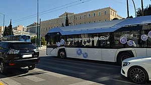 Βγαίνουν στους δρόμους τα 3 πρώτα λεωφορεία υδρογόνου – Το συνολικό κόστος