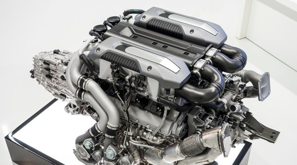 Bugatti: Ο θρυλικός κινητήρας W16 επιστρέφει - Σε ποιο μοντέλο θα τοποθετηθεί (video)