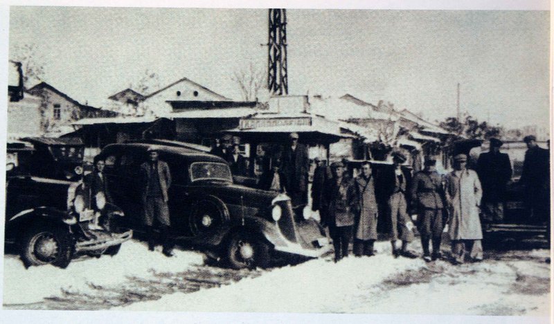 Κιλκίς. Η πιάτσα ταξί στην οδό 21ης Ιουνίου 1935.