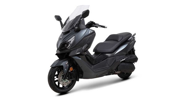 To νέο SYM CRUiSYM α 300 έρχεται με TFT οθόνη, κάμερα και Euro5+ κινητήρα (τιμή)