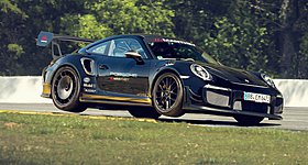 Porsche 911 GT2 RS Manthey: Σπάει τα ρεκόρ το ένα μετά το άλλο (video)