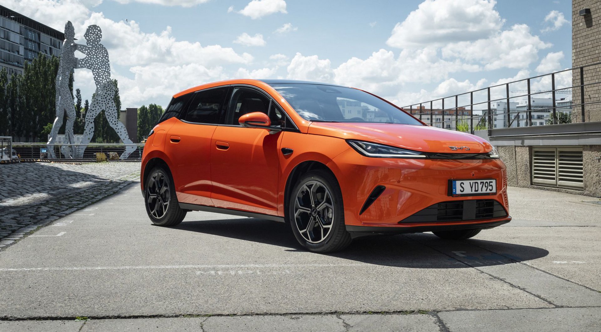 2026 BYD Dolphin G DM i Caranddriver gr