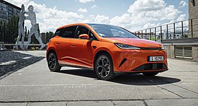 Αποστολή στη Γερμανία: Είδαμε από κοντά το BYD Dolphin G DM-i με την αυτονομία των 1.040 km (τιμές)