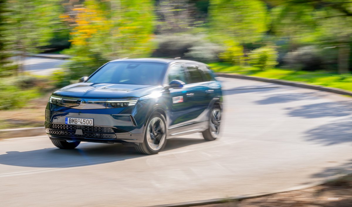 Opel Grandland Electric 213 PS - Δοκιμάζουμε το ευρύχωρο και αποδοτικό γερμανικό SUV