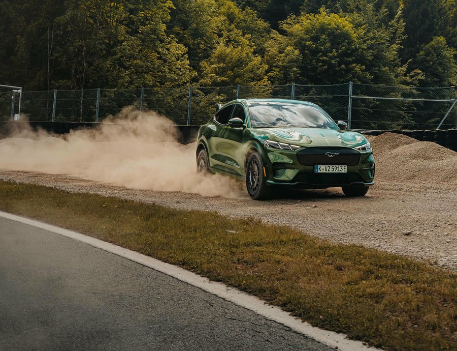 Ford Mustang Mach-E Rally: Κι όμως, ντριφτάρει! (photos)