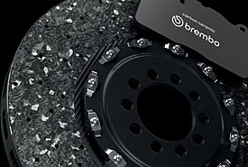 Τι είναι τα carbon ceramic φρένα και σε ποιους απευθύνονται