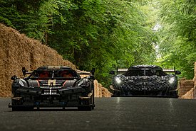 Ακόμη ένα ρεκόρ της Koenigsegg: ΈΦτιαξε το ταχύτερο αυτοκίνητο από Lego στον κόσμο (video)