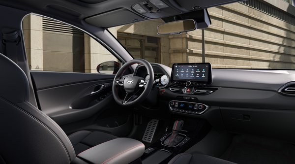 Τέλος εποχής: Δημοφιλές hatchback της Hyundai γίνεται SUV στη νέα γενιά του