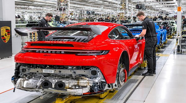 Δείτε βήμα-βήμα πώς κατασκευάζεται η νέα Porsche 911 στη Στουτγκάρδη (video)