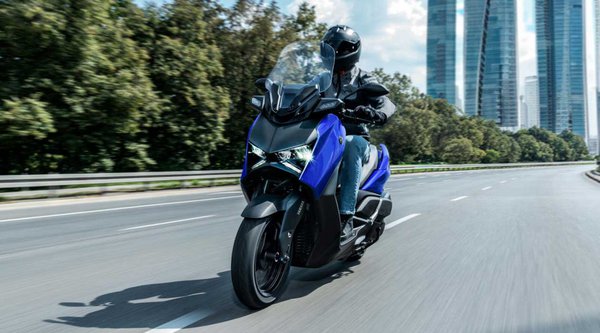Yamaha: Δώρο γνήσια αξεσουάρ 500€ με κάθε αγορά XMAX 300 – Μέχρι πότε ισχύει η προσφορά