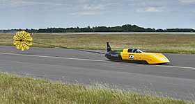 Ούτε Porsche, ούτε BMW: Η JCB πάει να σπάσει ένα από τα πιο εντυπωσιακά ρεκόρ ταχύτητας (video)