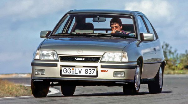 Opel Kadett: Έτσι θα μπορούσε να επιστρέψει... και είναι πανέμορφο (photos)