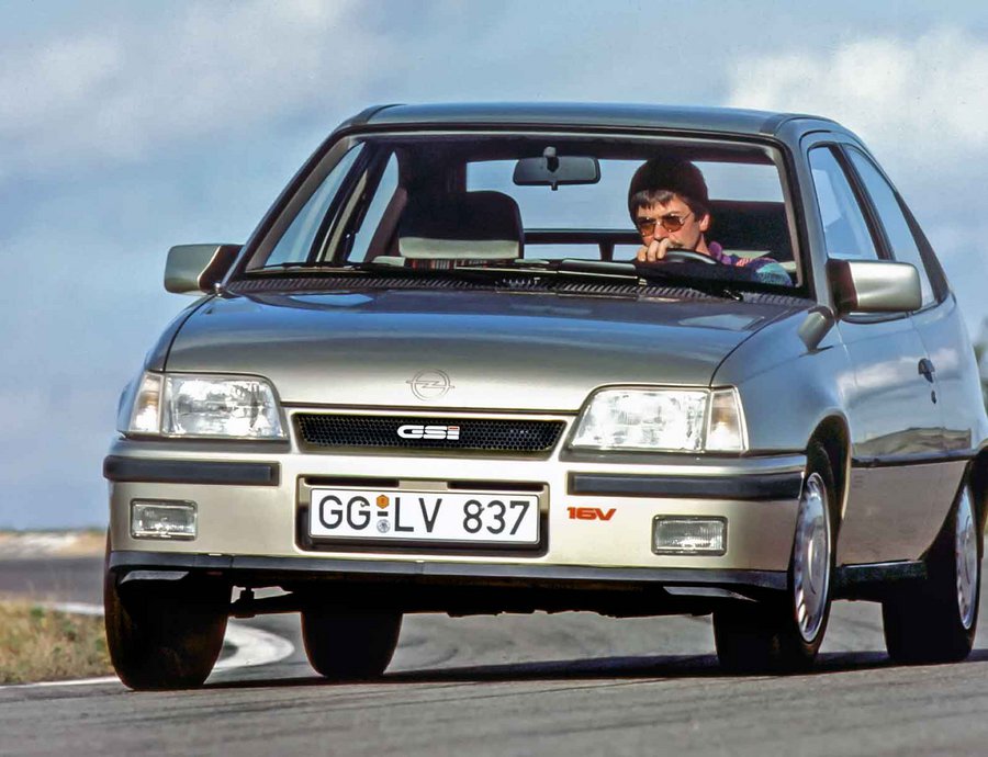 Opel Kadett: Έτσι θα μπορούσε να επιστρέψει... και είναι πανέμορφο (photos)