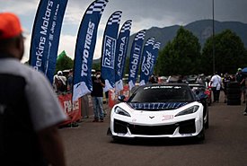 Chevrolet Corvette ZR1X: «Διέλυσε» το ρεκόρ αυτοκίνητων παραγωγής στο Pikes Peak (video)