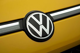 Γιατί οι κλέφτες «αφαιρούν» το σήμα της VW από τη μάσκα των μοντέλων της εδώ και 10 χρόνια