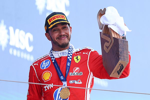 F1: Θέμα χρόνου η ανανέωση του Hamilton στη Ferrari