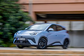 BYD Dolphin Surf Boost 43,2 kWh 89PS: Δοκιμάζουμε το πρώτο σε πωλήσεις EV στην Ελλάδα 