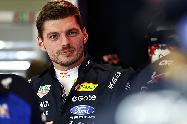 Verstappen: Σε τεντωμένο σχοινί οι σχέσεις με τη Red Bull - Ποια ομάδα τον διεκδικεί