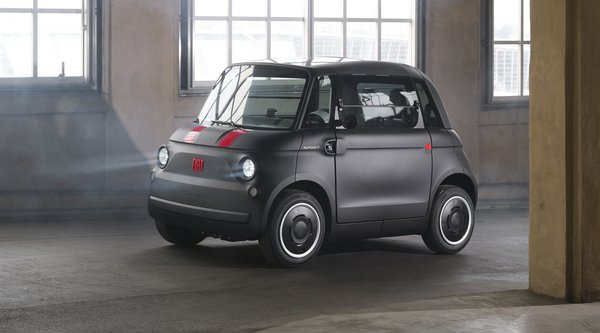 FIAT Topolino: Γίνεται Abarth στην εμφάνιση αλλά όχι στις επιδόσεις