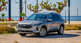 TEST DRIVE: Ford Kuga FHEV 180PS 2WD - Τα νέα δεδομένα κάνουν το D-SUV ευκαιρία