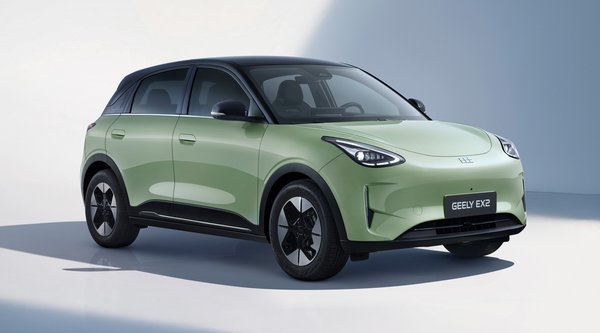Geely E2: Στην Ευρώπη με τιμή «λουκούμι» - Πόσο θα κοστίζει το hatchback στην Ιταλία