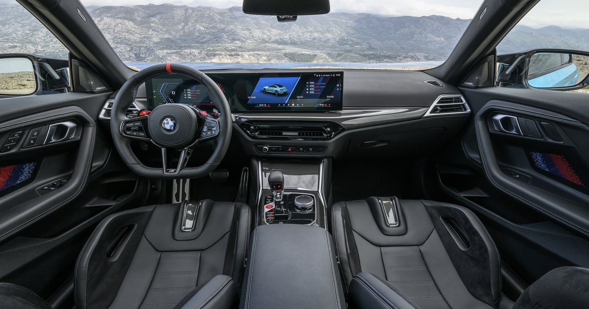 Εβάν Φουρνιέ: Η εντυπωσιακή BMW του άσου του Ολυμπιακού - Υπήρξε τελικά τροχαίο; (photo)