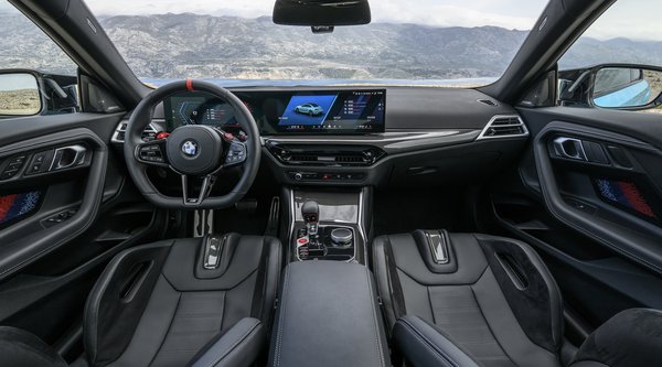 Εβάν Φουρνιέ: Η εντυπωσιακή BMW του άσου του Ολυμπιακού - Υπήρξε τελικά τροχαίο; (photo)