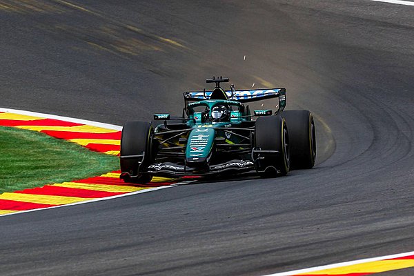 F1: Αυτές είναι οι πρώτες φωτογραφίες της αναβαθμισμένης Aston Martin - Κέρδος τουλάχιστον 2 sec στον γύρο